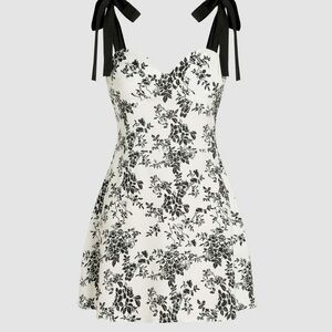 Cider FLORAL V-NECK KNOTTED MINI DRESS